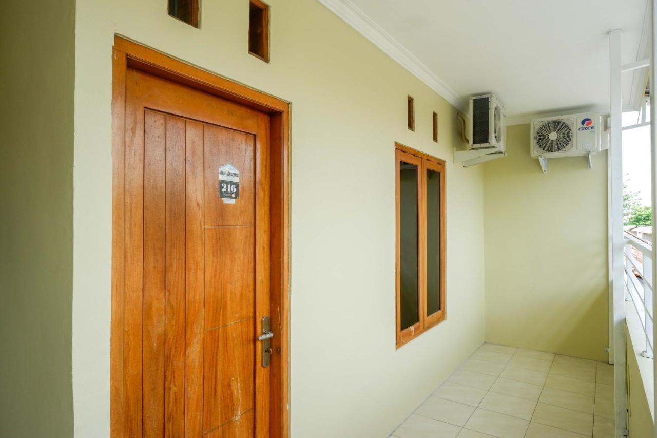 Reddoorz At Pakuncen Malioboro Yogyakarta Ξενοδοχείο Εξωτερικό φωτογραφία