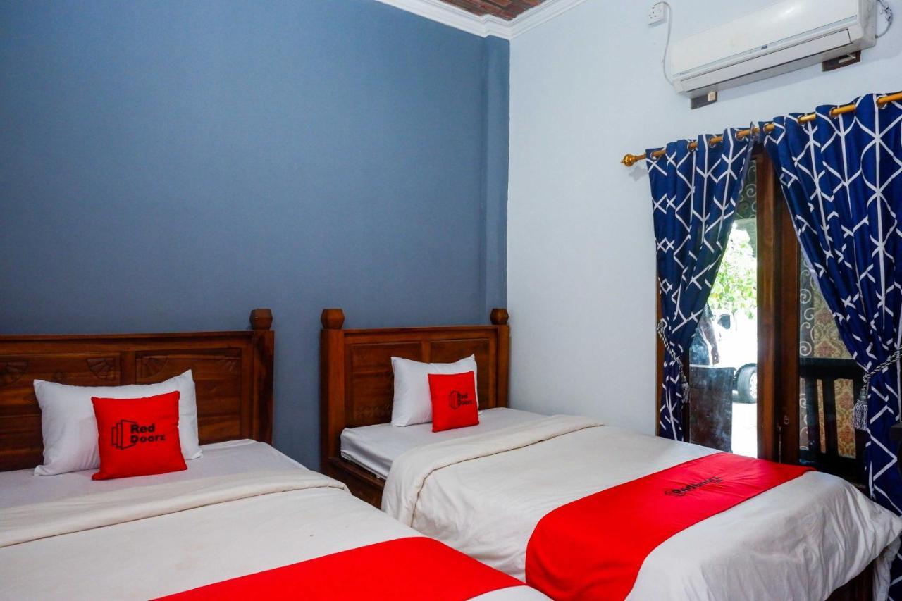 Reddoorz At Pakuncen Malioboro Yogyakarta Ξενοδοχείο Εξωτερικό φωτογραφία